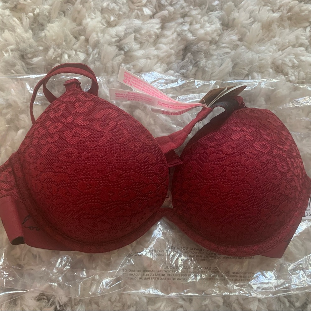 Bundle of 4 Victorias Secret bras 34A